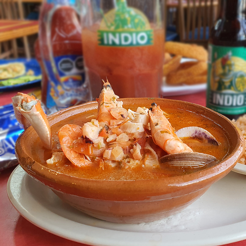 CALDOS-mariscos